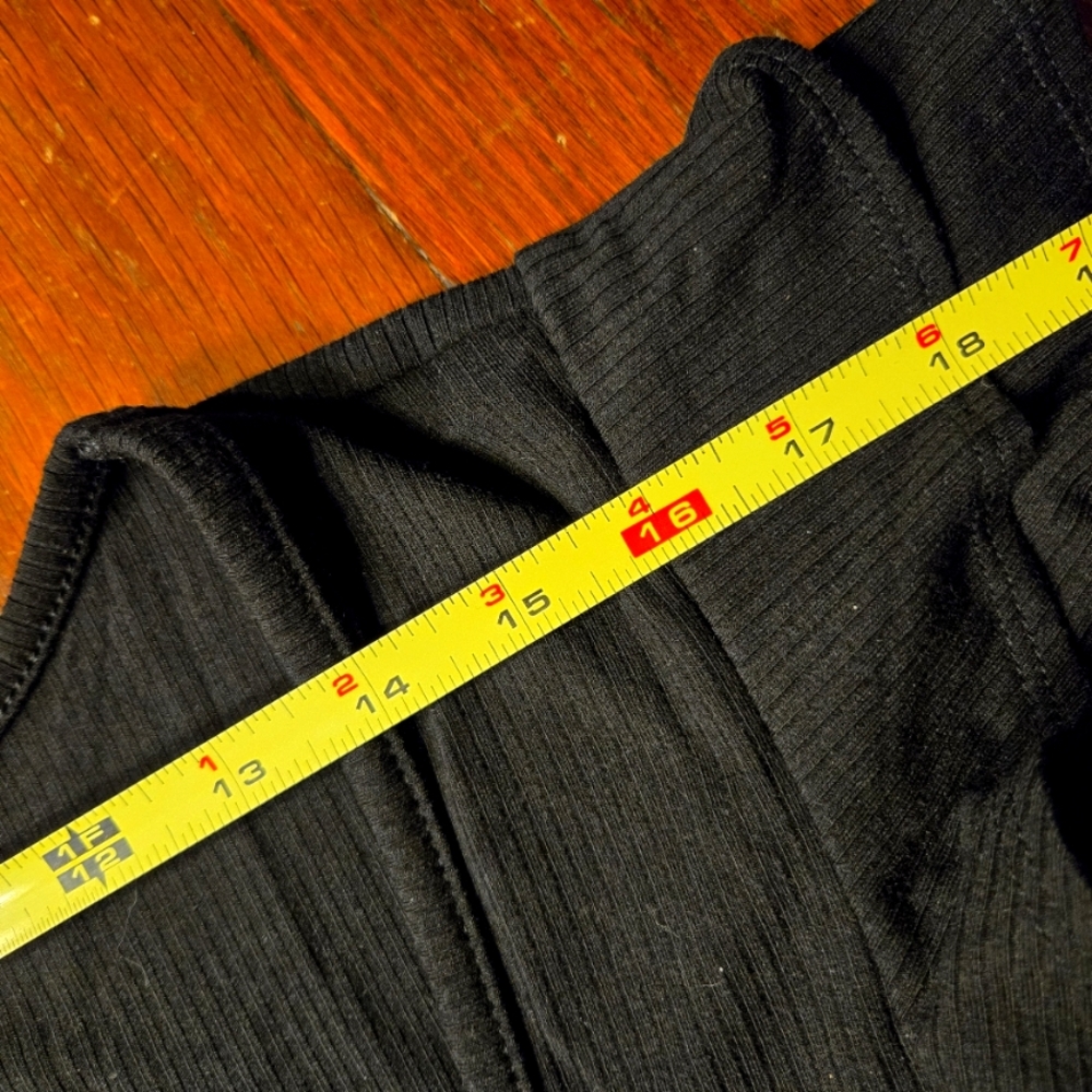 Torrid Ribbed Knit Ruffle Sleeve Top 4X - Picture 6 of 8